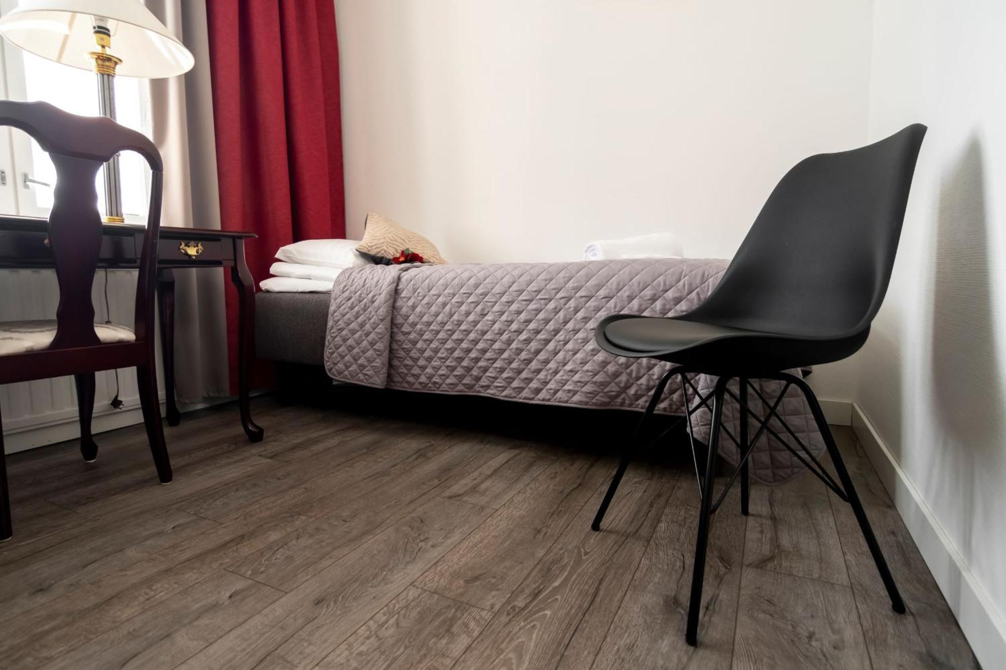 Ik Hotel & Camping Keuruu Habitación foto