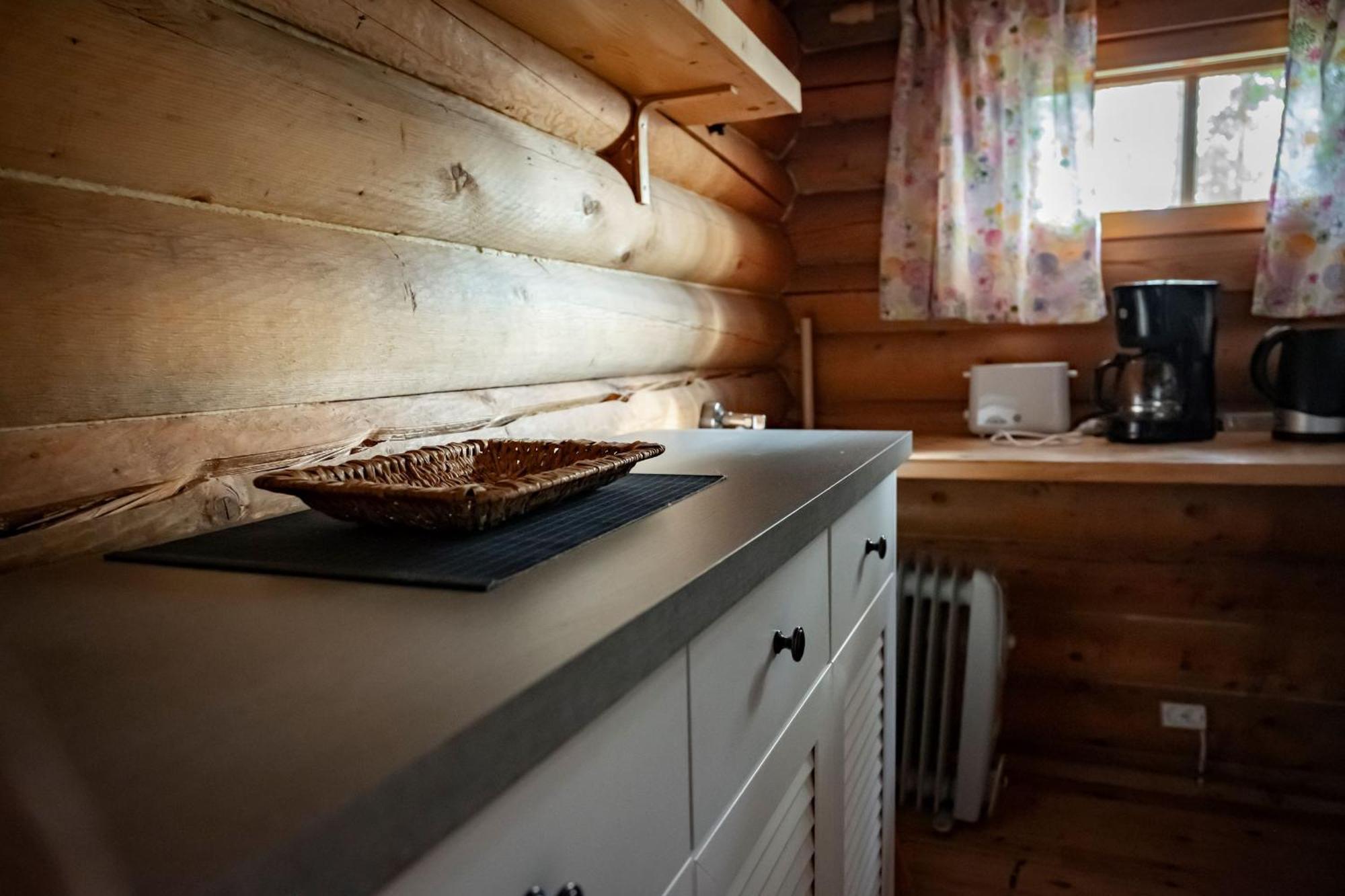 Ik Hotel & Camping Keuruu Habitación foto